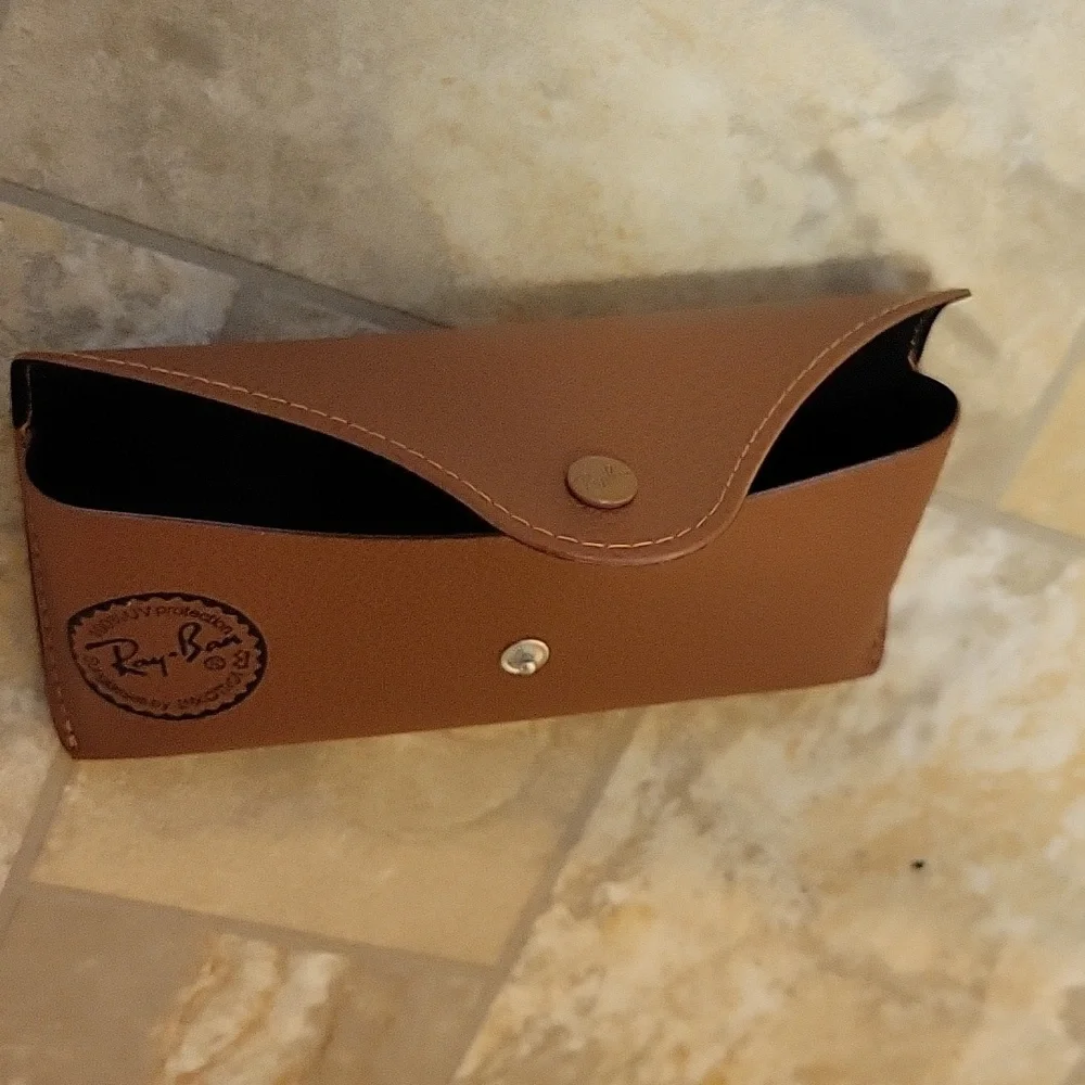 Ray-Ban UNISEX sunglasses case - Picture 2 of 2